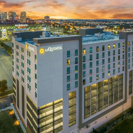 La Quinta Inn & Suites By Wyndham Nashville Downtown Stadium Exteriör bild